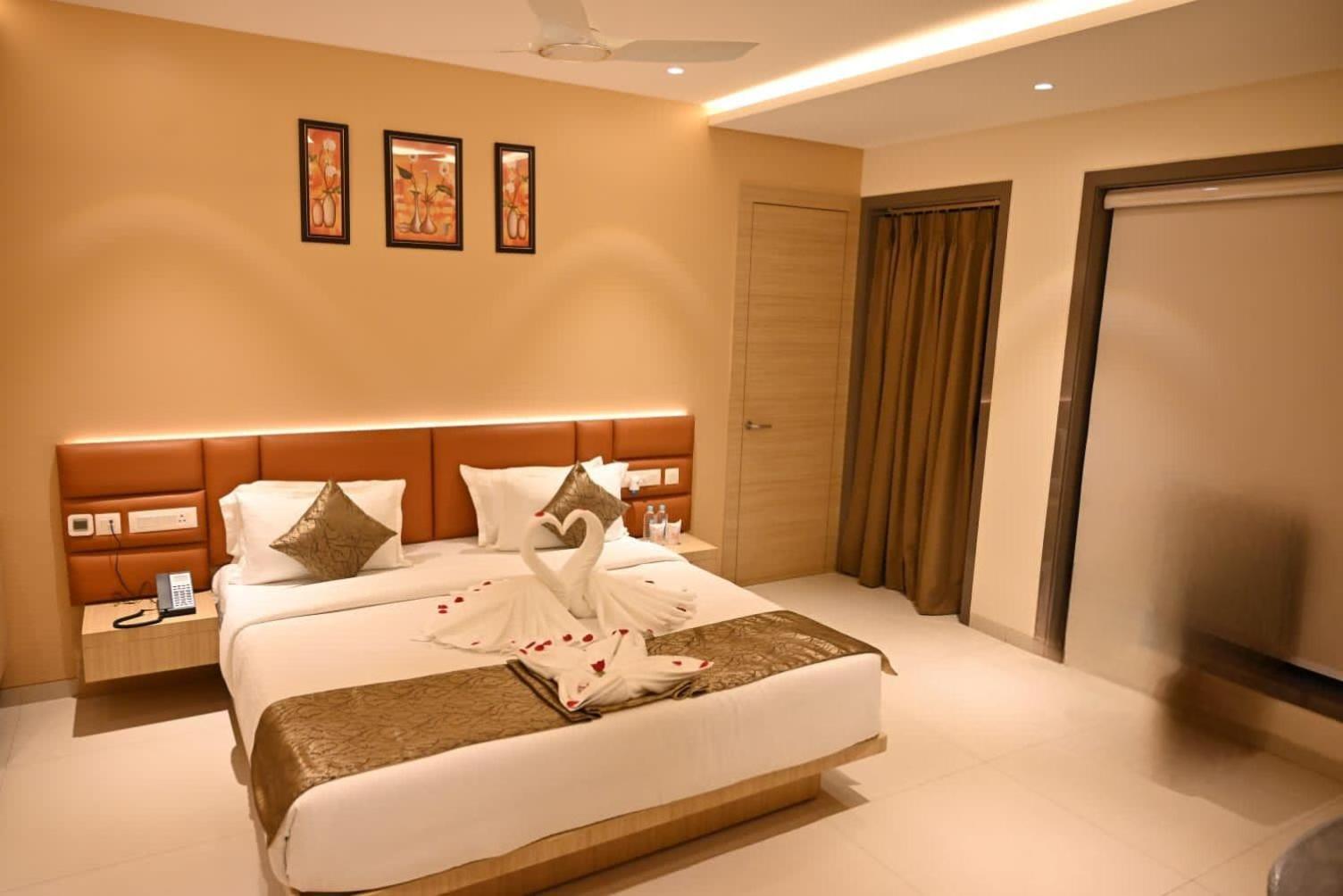 Hotel Ramida Plaza At Delhi Airport New Delhi Buitenkant foto